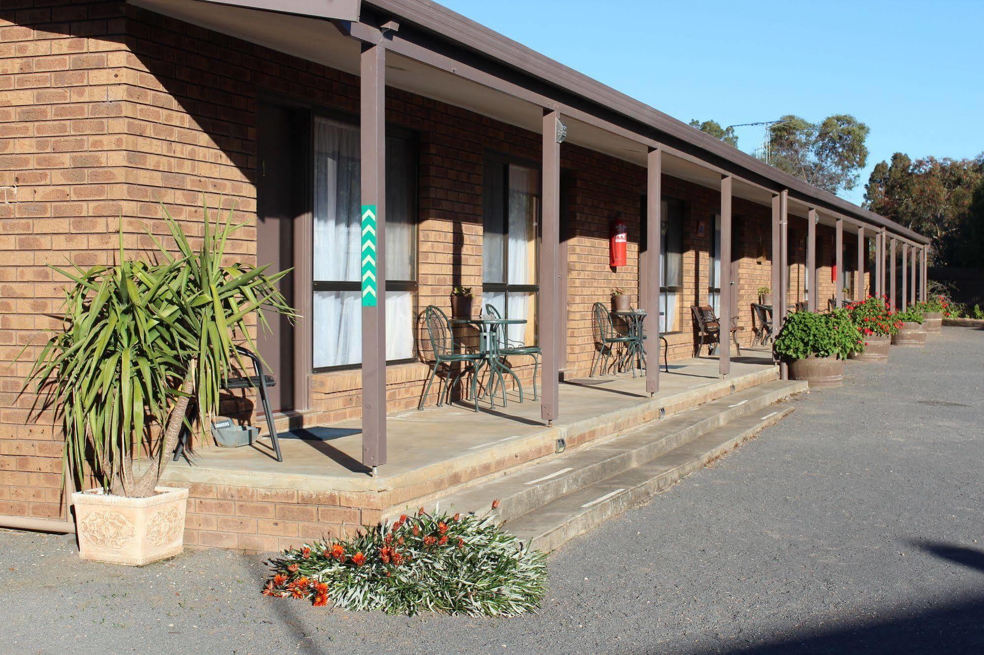 Dunolly Golden Triangle Motel Exterior photo